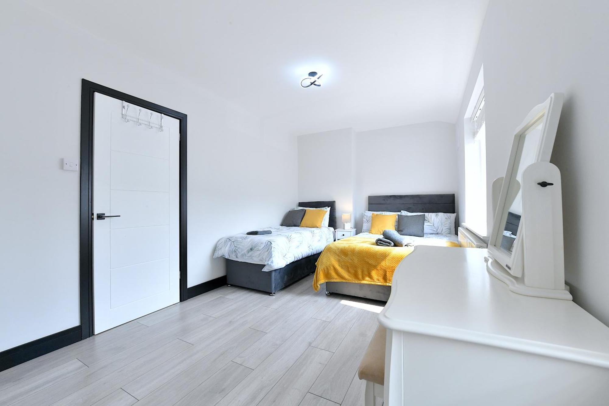Villa North West London Escape Mill Hill Esterno foto